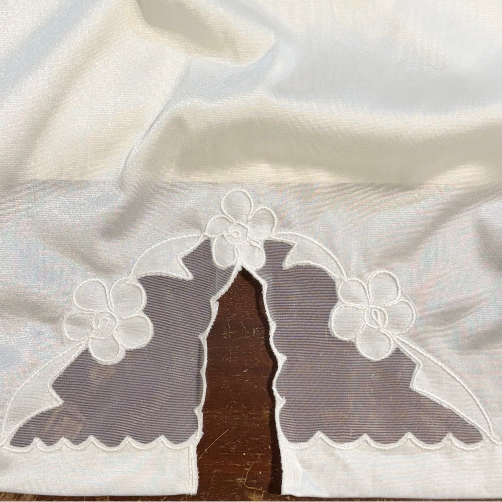 VINTAGE 80s embroidered lace dress skirt slip layer lingerie silky nylon white - Picture 5 of 9